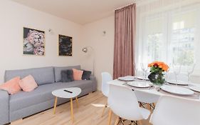 Mokotów Apartments Reytan by Renters